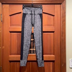 VS PINK Active Leggings Small